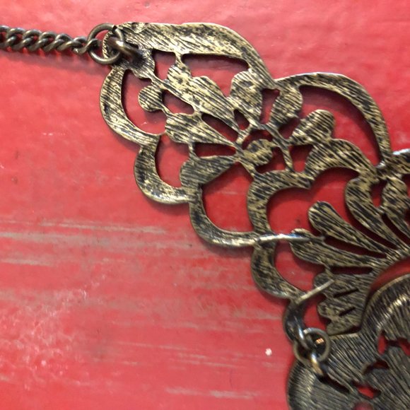 Vintage Victorian Goth Metal Filigree Bib Choker - Picture 6 of 6